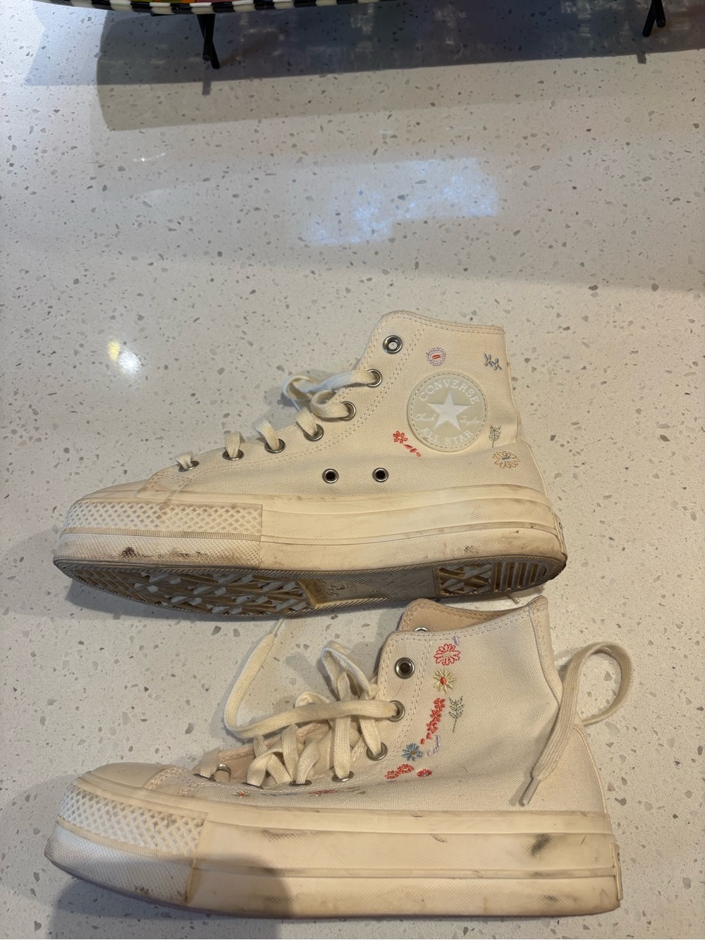 Converse Kids White High-Top Platform Sneakers with Floral Embroidery